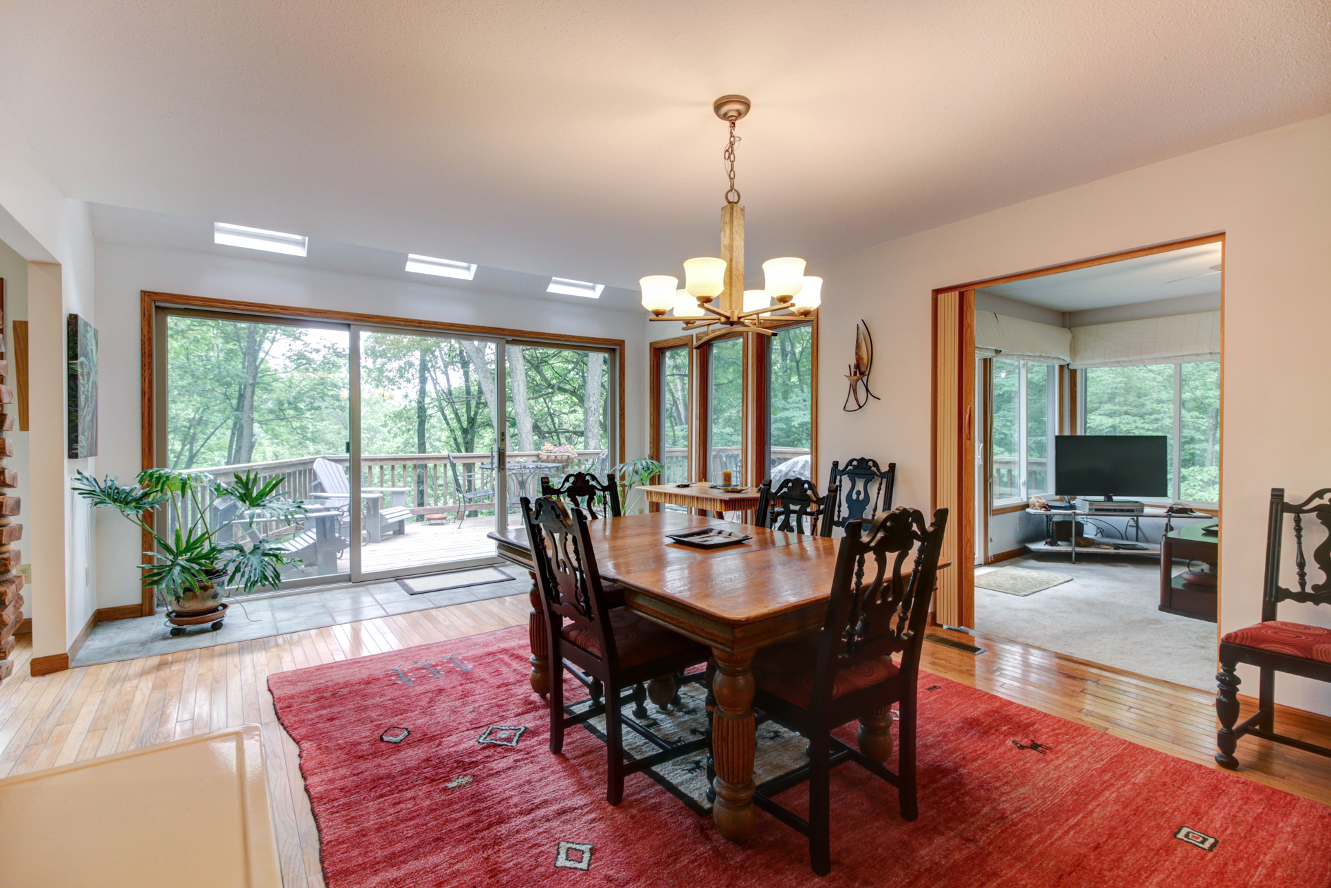 8973 E School-10.jpg